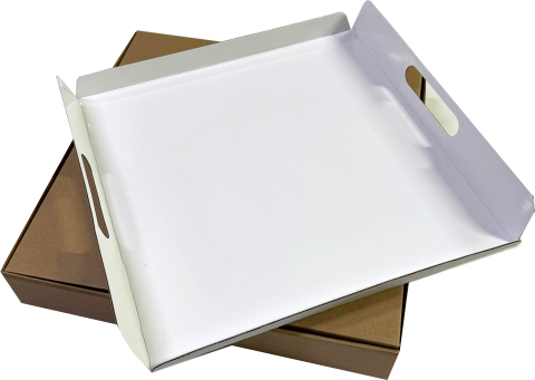 Cutii transport MCO Natur 24x24x4.5 cm + Tavi albe cu maner 22.5x22.5x2 (4) cm (Pret la 50 buc)
